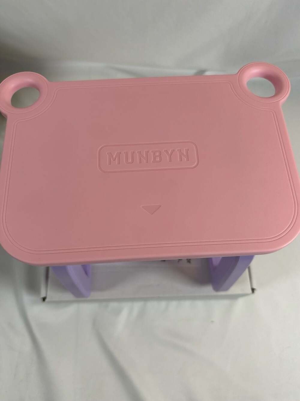 MUNBYN Hot Pink & Purple Label Roll Holder - Picture 3 of 8